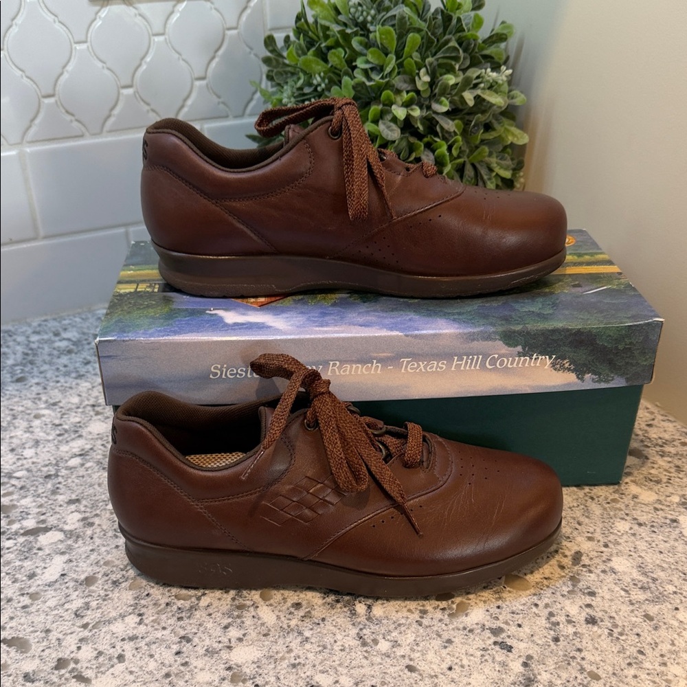 SAS Free Time Teak FreeTime Comfort walking shoes New Boxed size 7 N leather